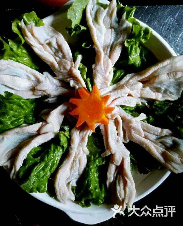 英亚官网-菠萝豆沙粽的做法_菠萝豆沙粽怎么做_安娜小饼干的菜谱(图1) 英亚官方网站